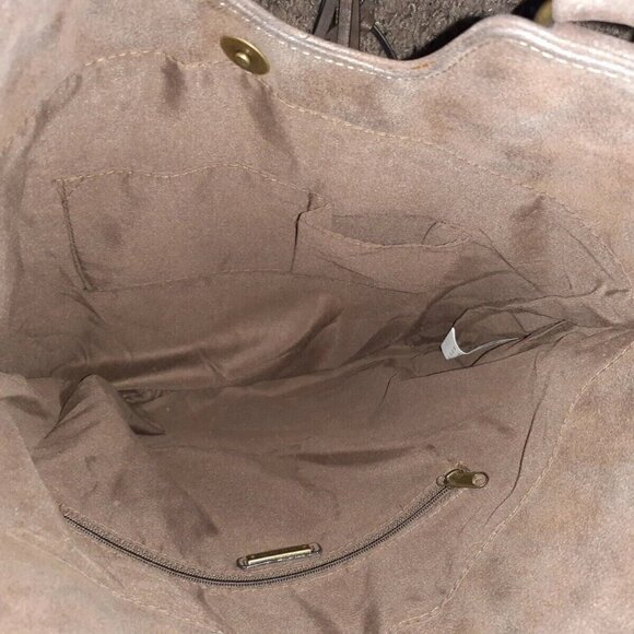 ALDO-Vegan Metallic Taupe Leather-Fringe-BOHO-Foldover Xbody/Handbag-Bag Charms - Picture 7 of 8